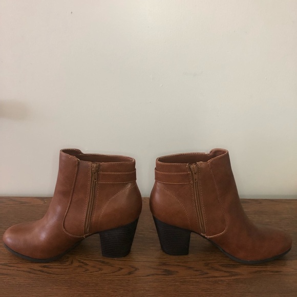 Size 10 Parker and Sky Boots - Picture 5 of 8